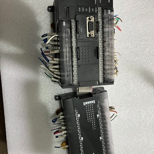 PLC   CP1L-M40DR-D，扩展CP1W-4议价