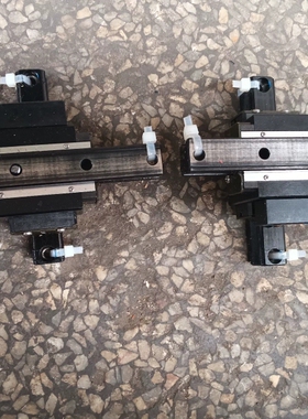 议价THK CSR15十字导轨，成色漂亮，滑动顺畅。有多套，