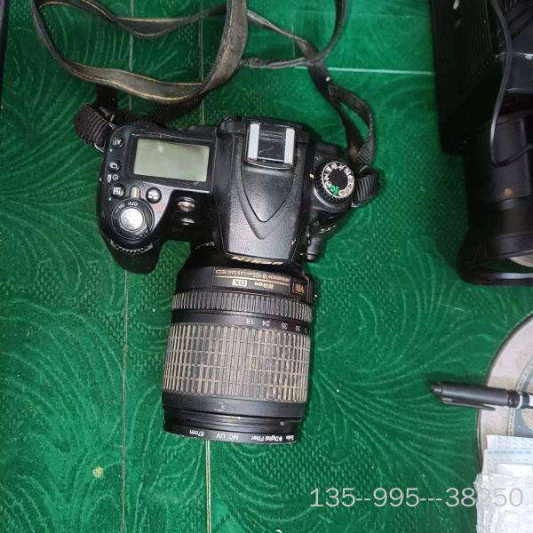 原装正品尼康d90 套机 带尼康DX18--105镜头，镜子和机身都详谈