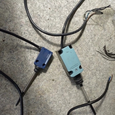 议价限位行程开关XCMN2107L1和限位行程开关，