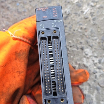 议价定位模块QD75P4N，，成色如图，AX1 AX2 AX