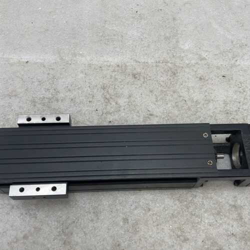 议价银泰直线模组KM33-3A，全长280mm，宽60mm，轴径