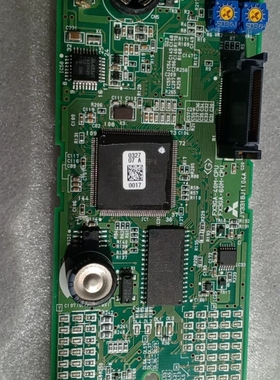 FX3GA一40M一CPU板   板上有三处磕碰件偏移议价