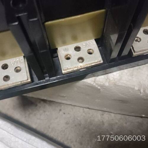 塑料外壳式断路器DZ20J-630
