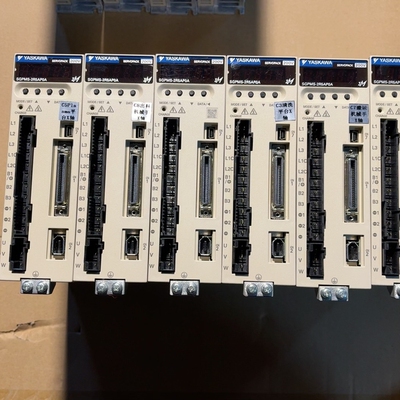 议价安川5系驱动器 SGPMS-2R5AP0A 450w 伺服驱