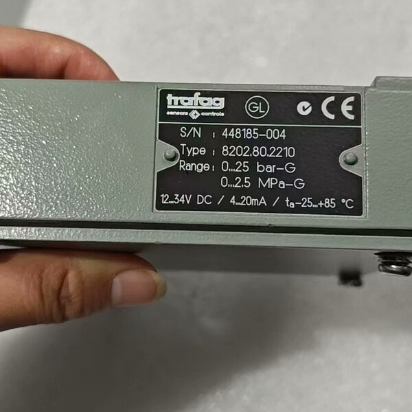 非标价Trafag 鍘嬪姏鍙橀�佸櫒 8202.80.2210锛�0-2.议价