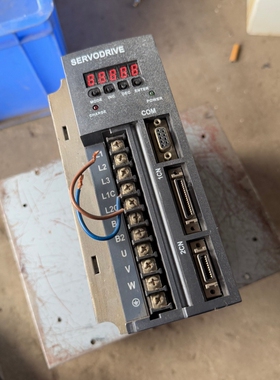 一个ESTUN埃斯顿1kW伺服驱动器