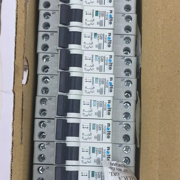 议价1位 1PN 空气开关 16A  20A  实物实拍  全,电子元器件市场,其它元器件,淘宝优惠券,粉丝福利购,淘宝优惠卷