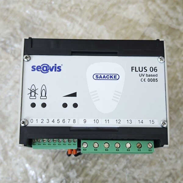 非标价SAACKE/鎵庡厠FLUS 06 UV鐏劙鏀惧ぇ鍣�议价