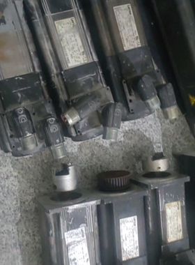 议价伦茨伺服电机。MCS09F38-RS080-ST5S800N议价