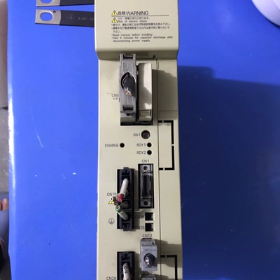 SGDK-0505AFAY22 安川伺服驱动器，，功