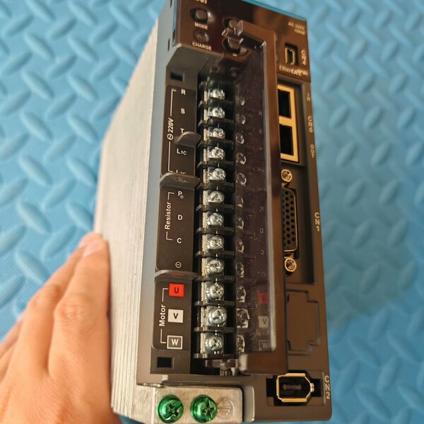 非标价鍙拌揪椹卞姩鍣ˋSD-B3-0121-E锛�2鍙�议价