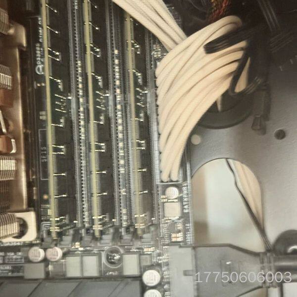原厂镁光 64G 4DRX4 PC4-2933Y-LE2 D