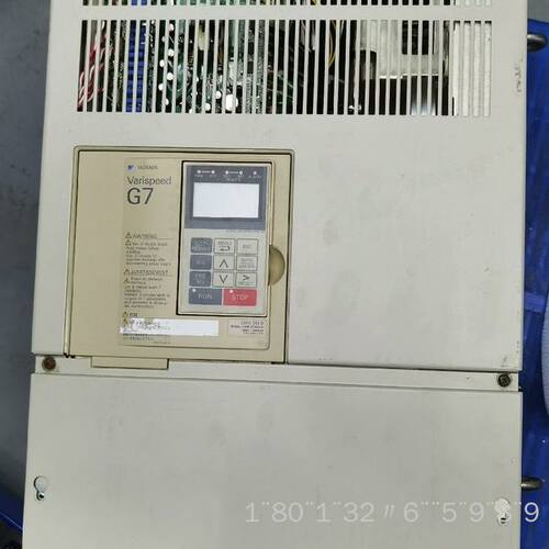 G7变频器，型号:CIMR-G7A2030，成色好，