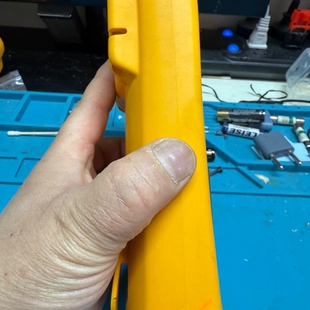 fluke  87vc ，看图，还没过校准期，带