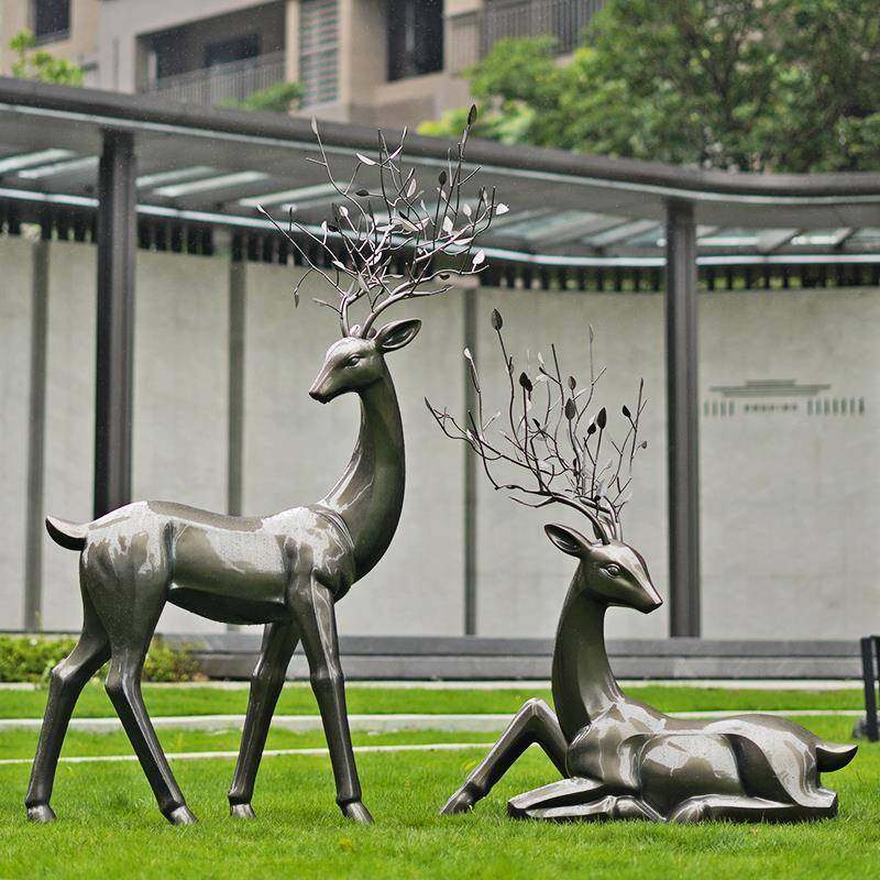 户外鹿玻璃钢雕塑坪售楼部处小草区园林景观装饰梅摆件造景73351