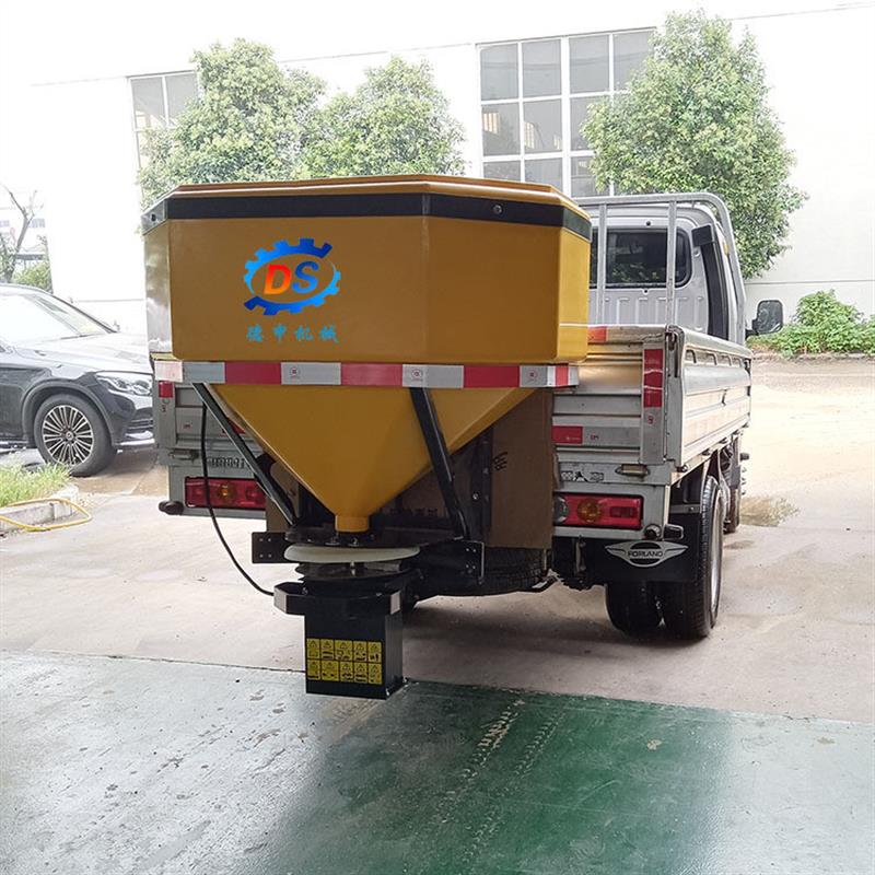 纯电动撒盐机 路面抛雪喷洒机 均匀厂区地面融雪剂撒布设备