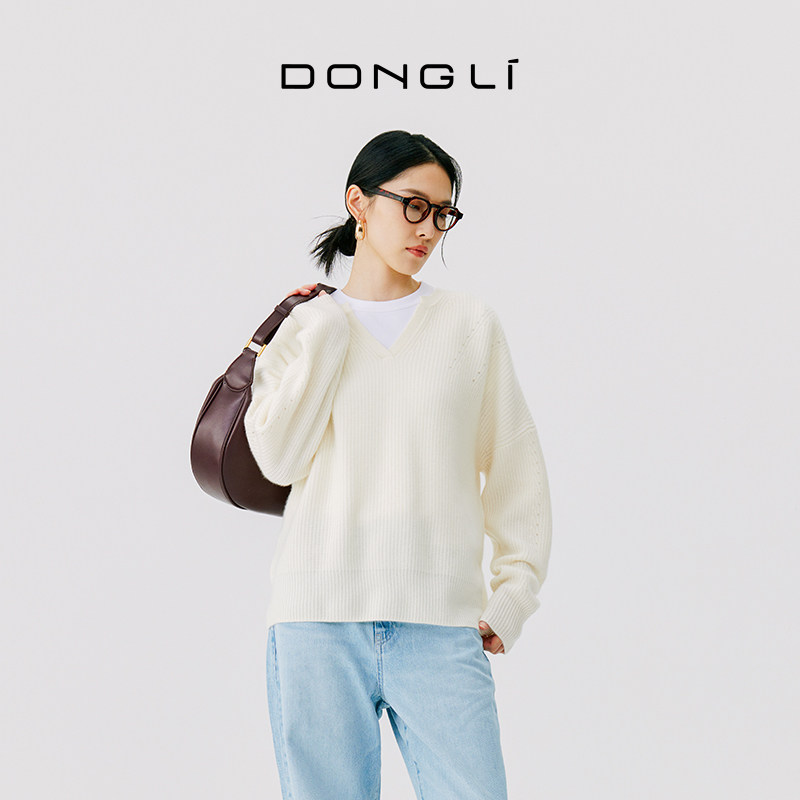 东黎 100%小山羊绒 2024秋冬季新款女士V领套头针织衫百搭厚毛衣,女装/女士精品,羊绒衫,淘宝优惠券,粉丝福利购,淘宝优惠卷