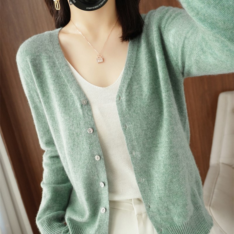 春秋新款羊毛V领开衫女宽松大码针织衫薄款毛衣外套显瘦外搭上衣