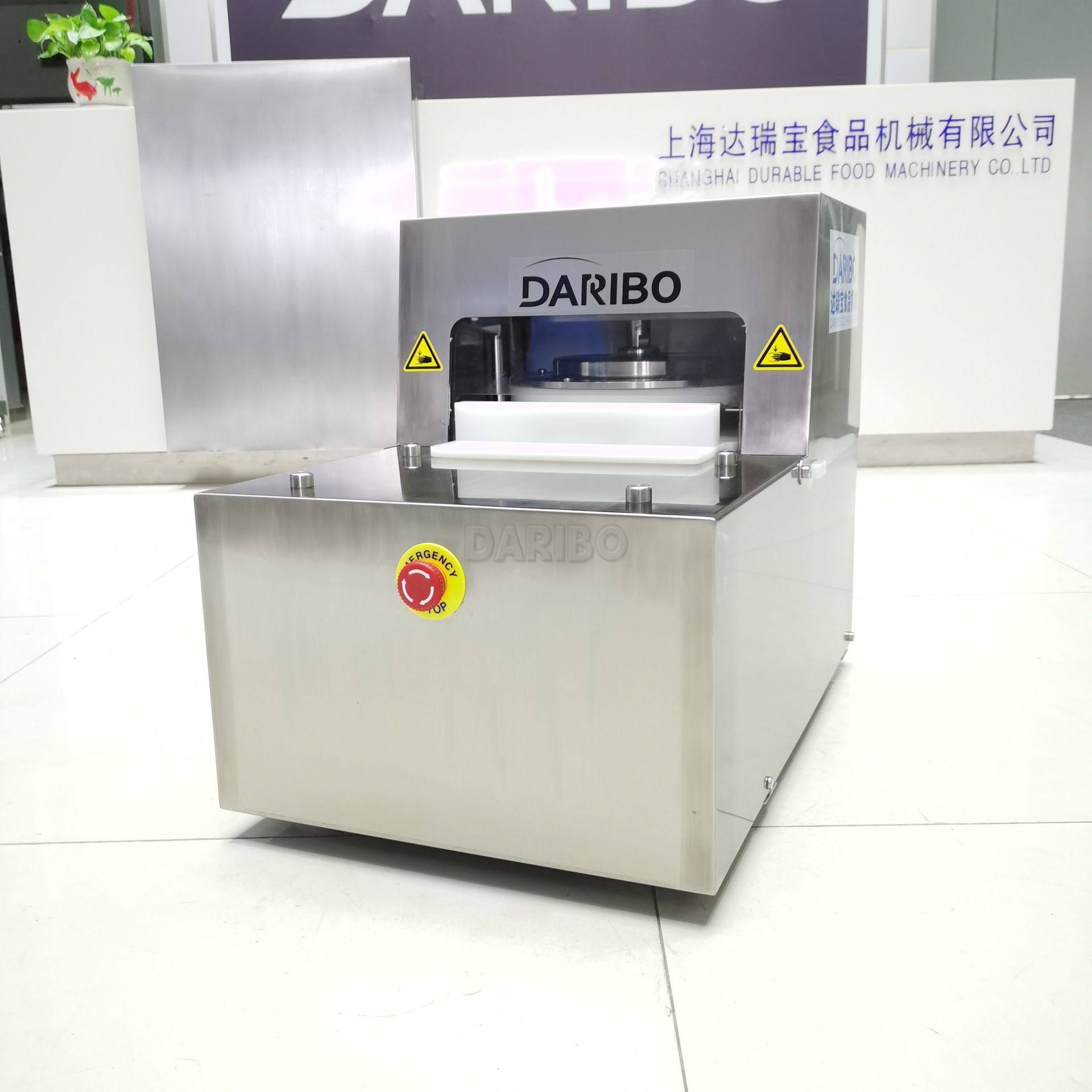 Y牛里脊猪排肉类加工压扁压平压肉机 不锈钢食品级材质肉排压片机,清洗/食品/商业设备,肉制品加工设备,淘宝优惠券,粉丝福利购,淘宝优惠卷