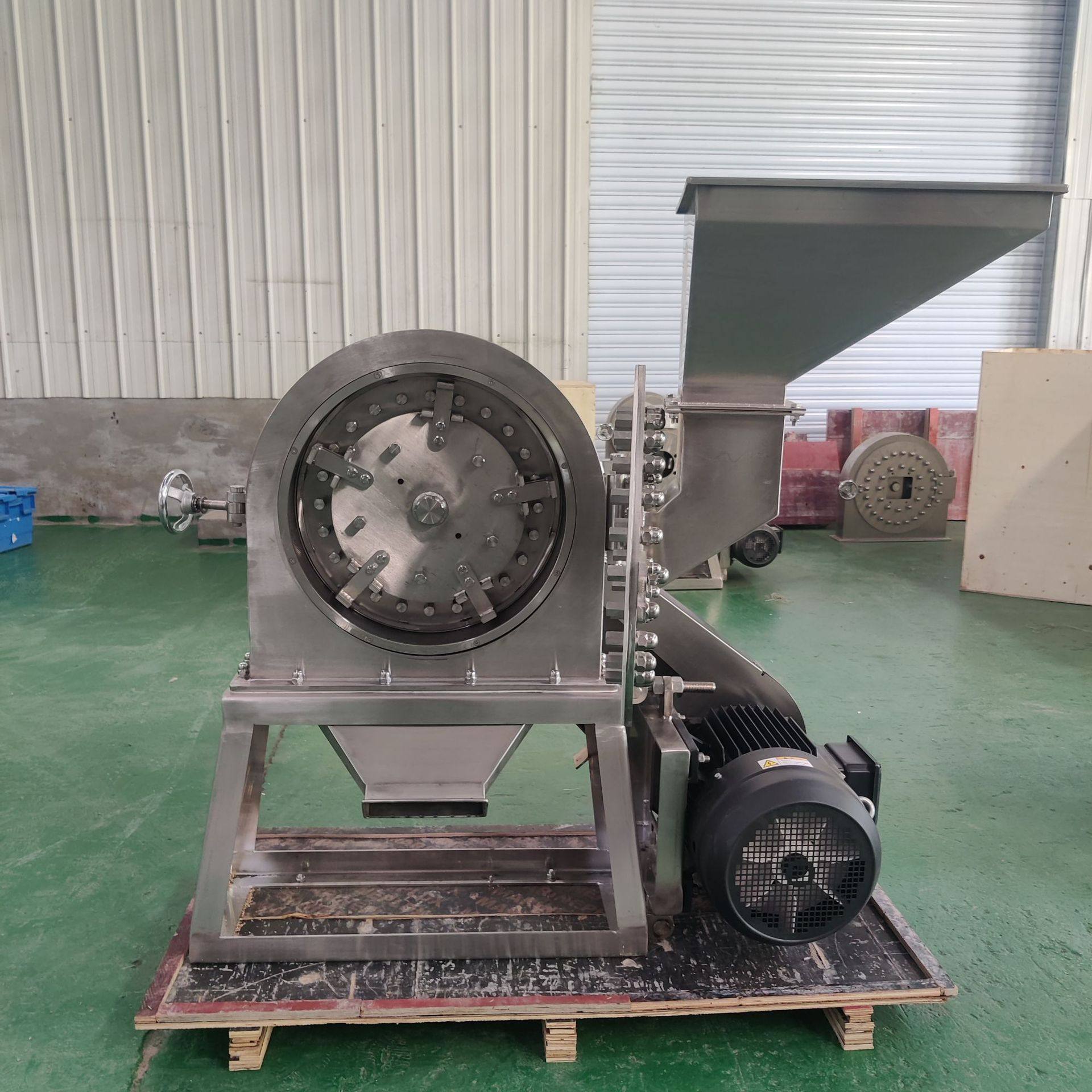 商用齿盘药材粉碎机 万能草药研磨机 大米白糖打粉机电动磨粉机,机械设备,粉碎机,淘宝优惠券,粉丝福利购,淘宝优惠卷