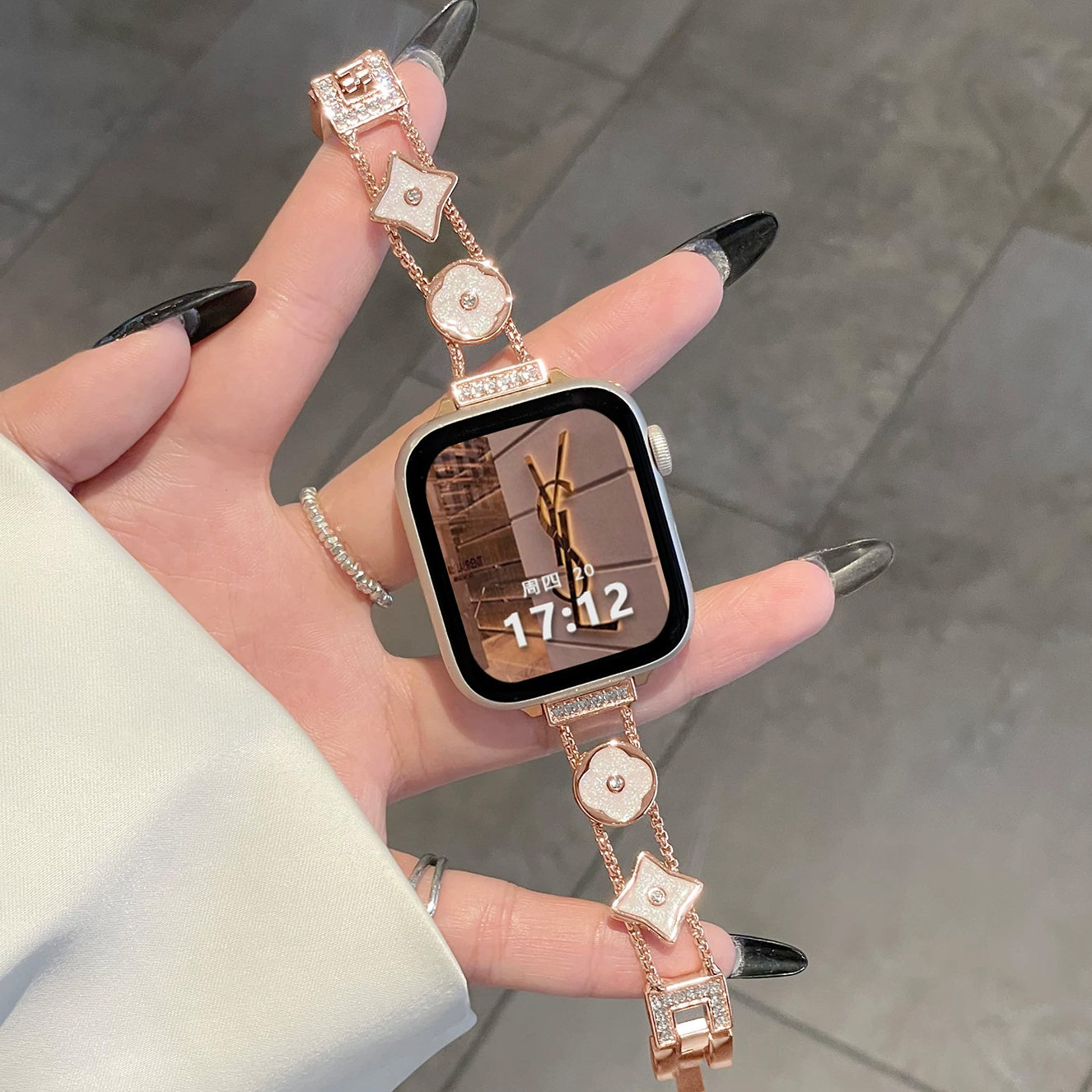 【镂空四叶花】超好看手链适用iWatchs11表带苹果手表s10金属高颜值applewatch9新品ins风ultra3夏季se女韩系