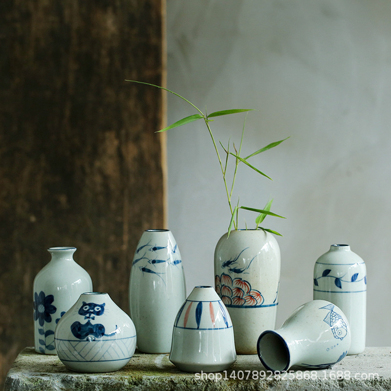 跨境景德镇陶瓷摆件创意手绘青花瓷家居客厅装饰花瓶花插复古怀旧