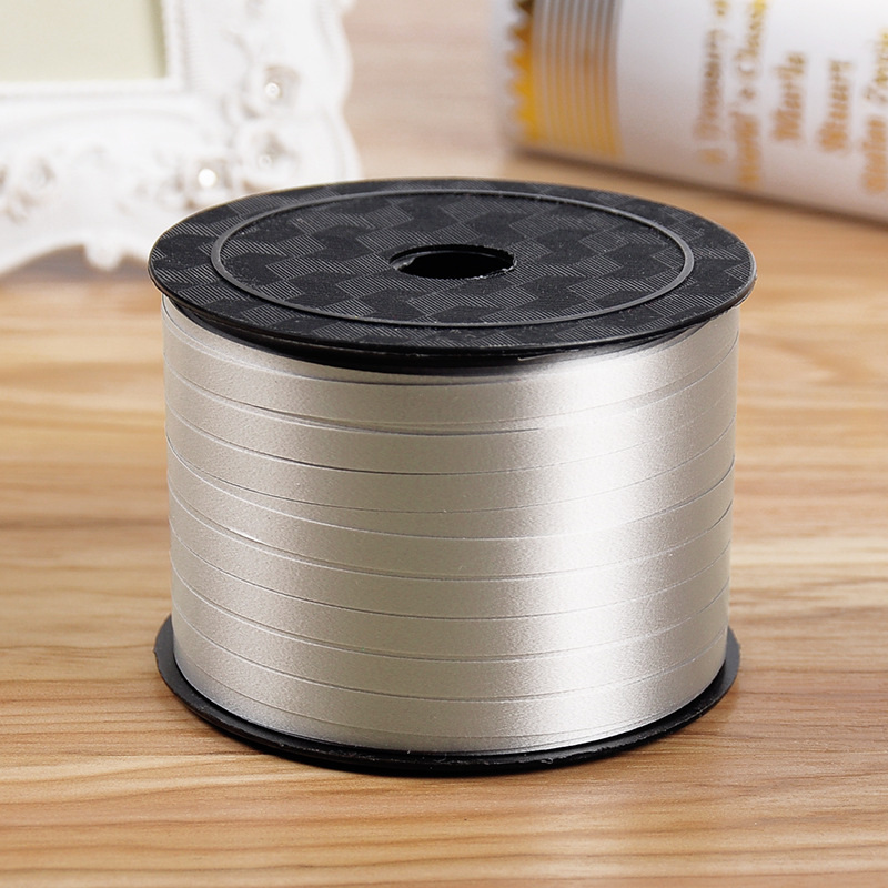 飘空气球绑彩带装饰布置多色可选