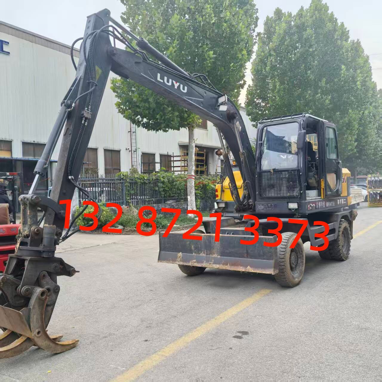 急售工作几百小时鲁宇135 轮式抓木机 夹木机 挖土机 抓垃圾 轮挖