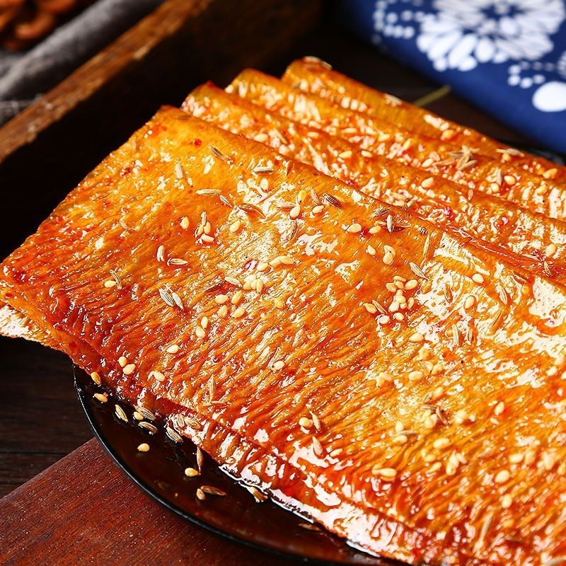 老式大辣片儿时怀旧8090手撕豆干麻辣条网红同款休闲零食辣皮批发