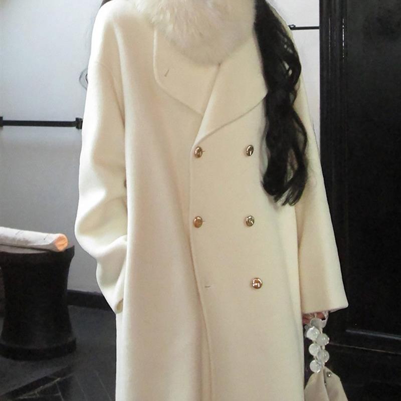 深冬独特超好看羊毛毛呢外套女冬2025新款富家千金感优雅金扣大衣
