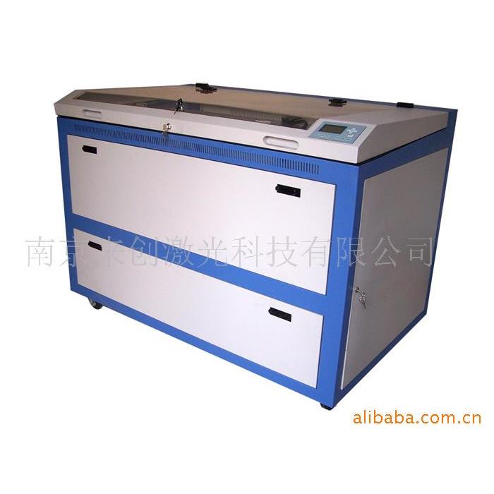厂家直销实用激光竹木雕刻机工艺品雕刻加工设备激光切割