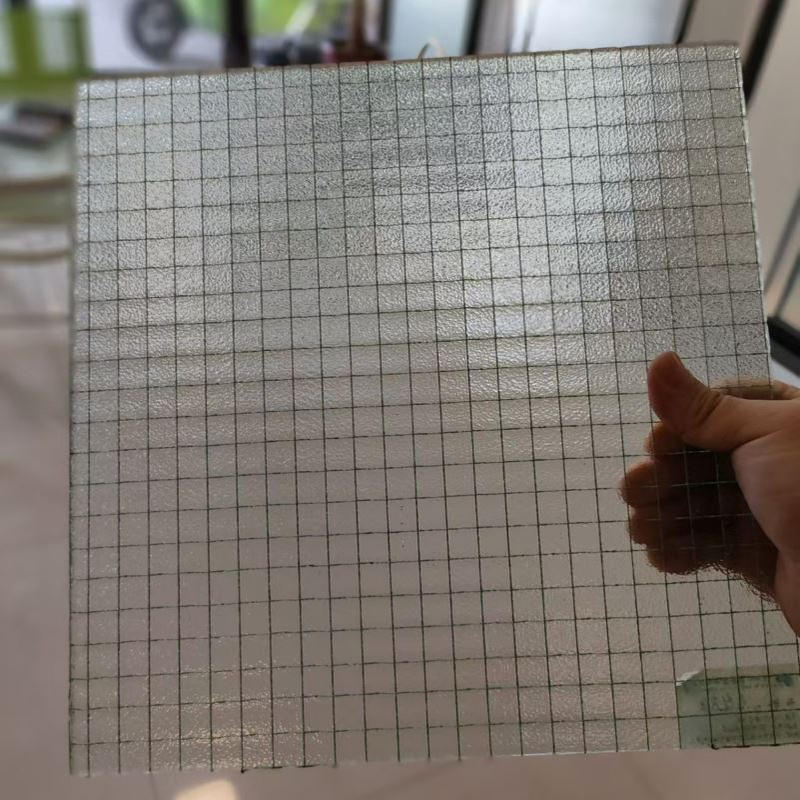 6mm防火 防盗 香梨夹丝玻璃 用于门窗 幕墙 阳台窗