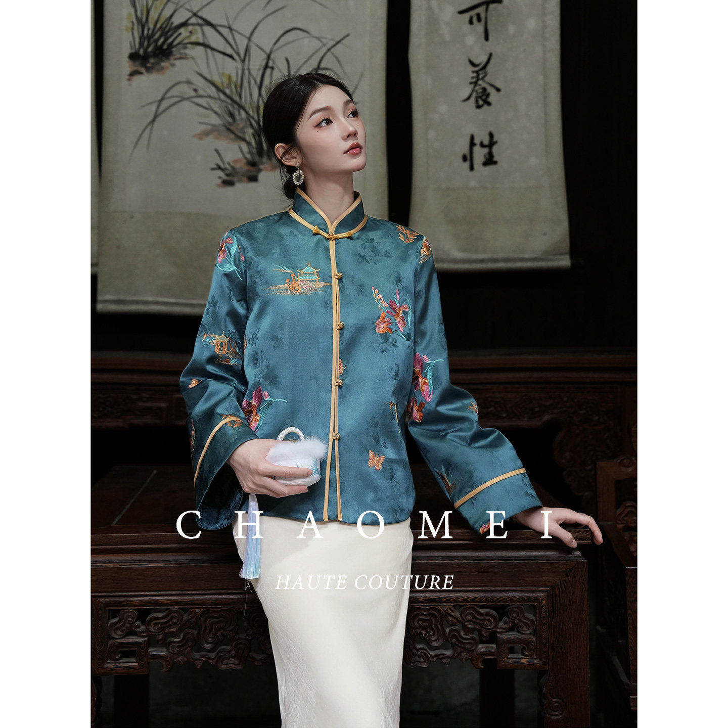 新年特惠【蓝韵传】新中式妈妈装刺绣羽绒服外套半裙套装