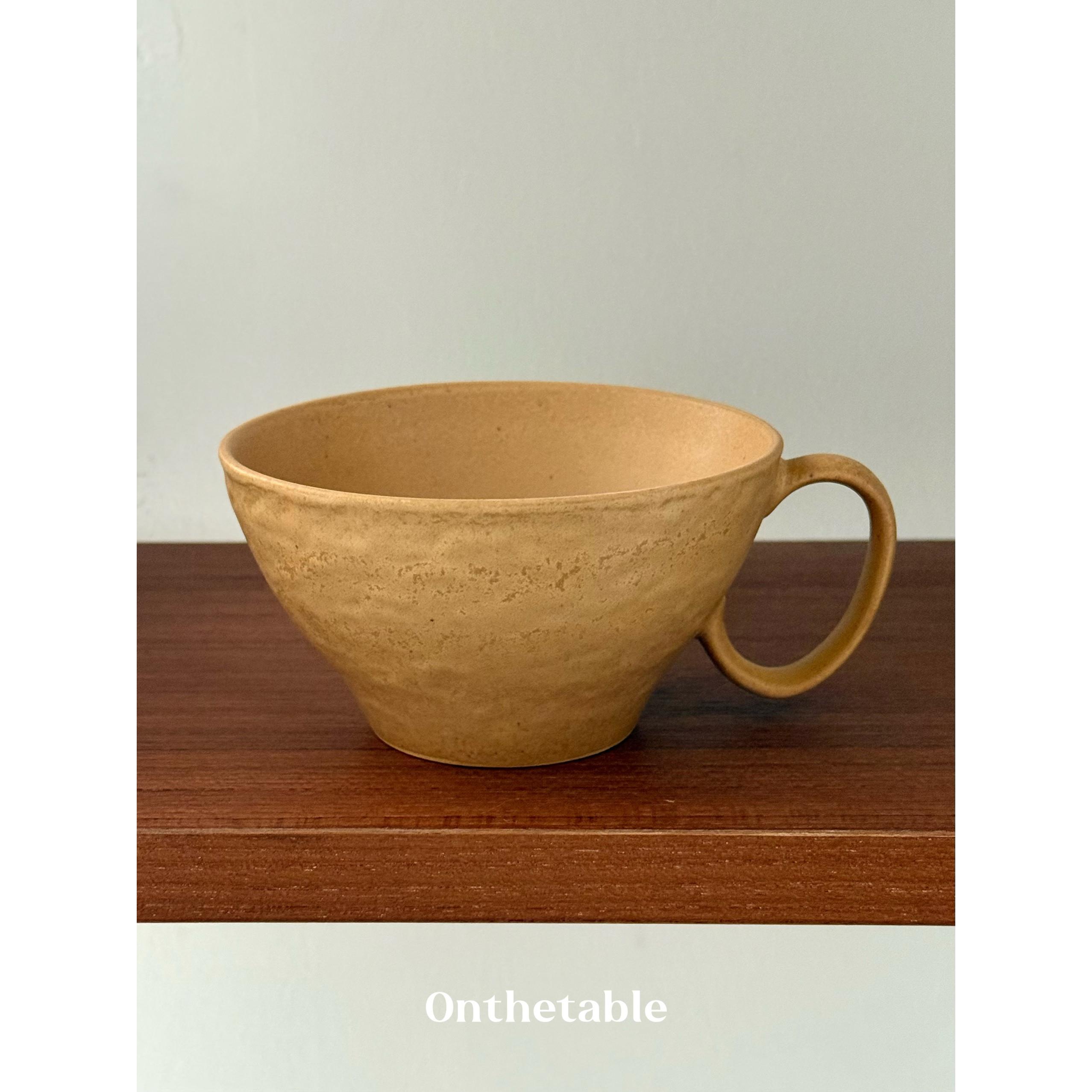 Onthetable - 创意手作窑变哑光黄陶瓷马克杯 茶杯 咖啡杯250ml