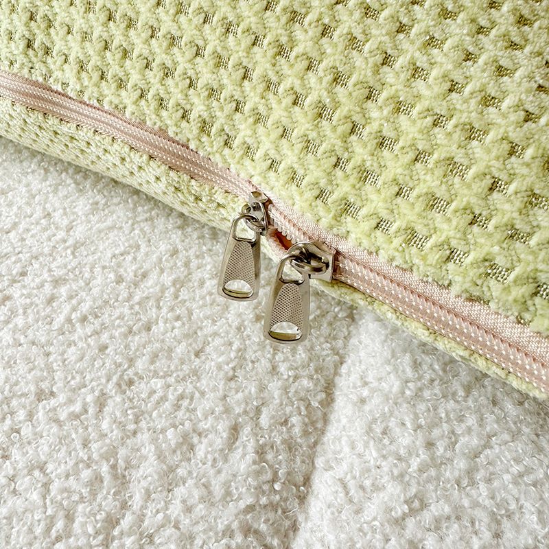 抱枕被子两用加厚办公室午睡枕头毯子二合一沙发汽车靠枕空调被子