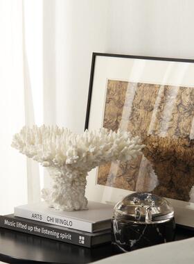 彷真珊瑚意式轻奢样板间床头柜书柜书架艺术摆件装饰画创意香薰