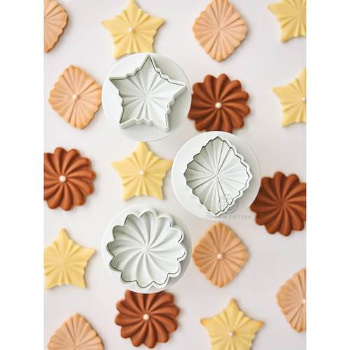 斯堪的纳维亚风格圣诞吊坠立体几何饼干模具五角星波浪图案3D珠子