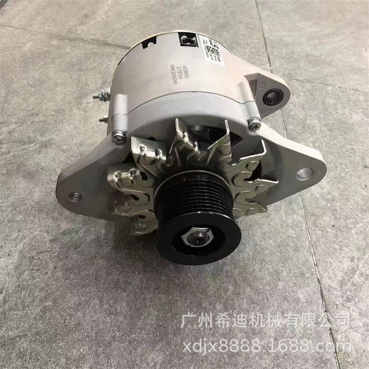 PC100-6 PC110-6 PC120-6 PC130-7 4BT3.9 4D102发动机发电机