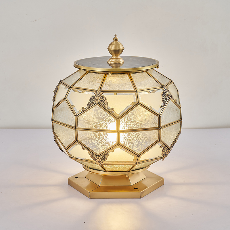 户外太阳能柱头灯防水LED庭院灯花园别墅围墙圆形柱子灯厂家供应