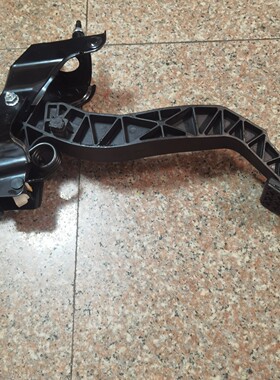 厦门金旅大海狮配件 1602010-A1RM-00 离合器踏板 21602EJ0003