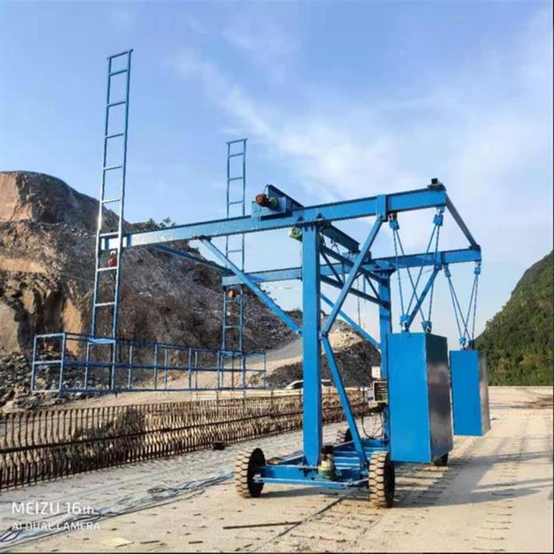 高架桥梁高空施工作业车 1-3吨防撞墙护栏施工台车