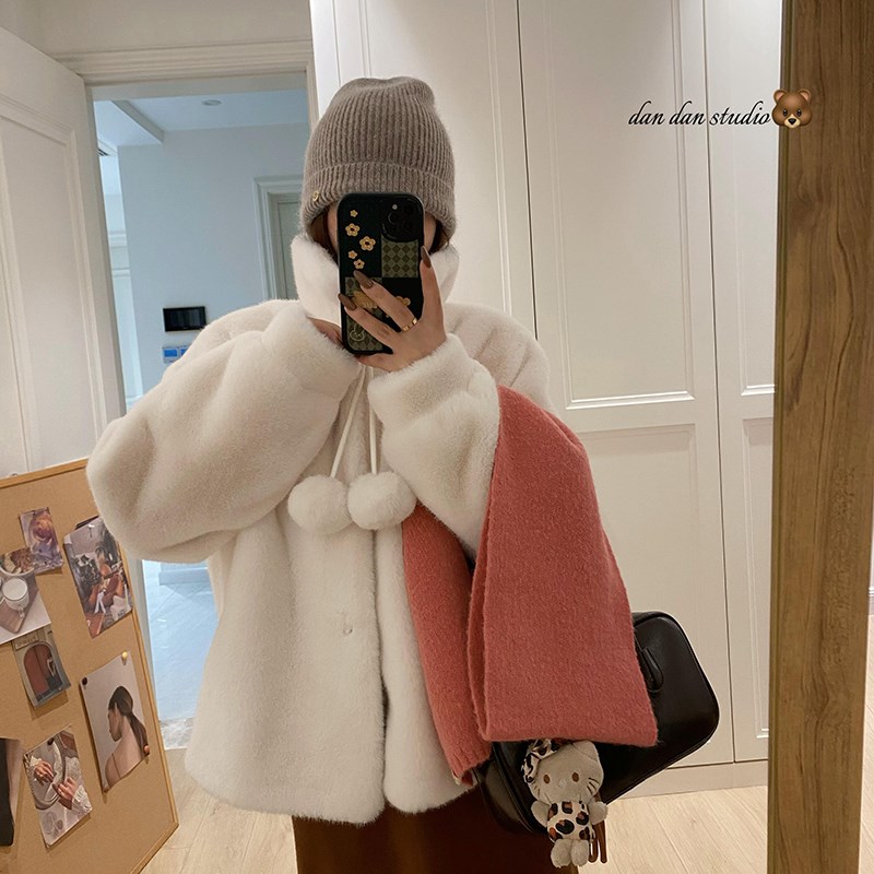 软萌小球球!仿天鹅o绒大衣短款环保皮草冬季毛毛外套女小个子