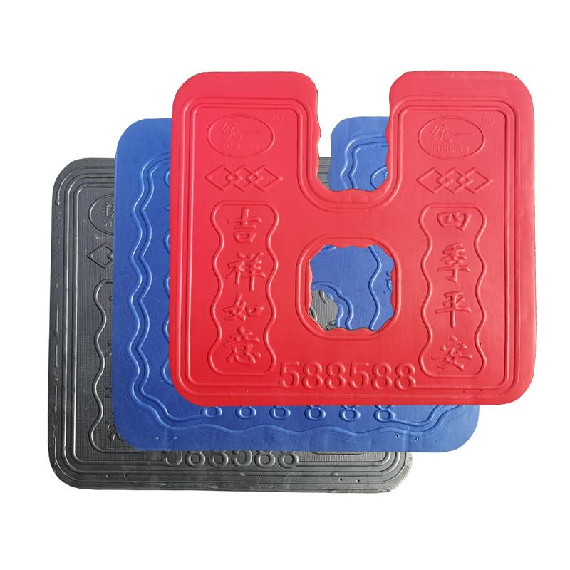 通用125踏板摩托车前保险杠泡沫挡风板挡N泥板电动车护腿挡风板