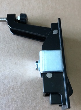 MS708-1黑平面锁，按钮弹跳锁，电柜门锁，机箱机柜锁，配电箱锁