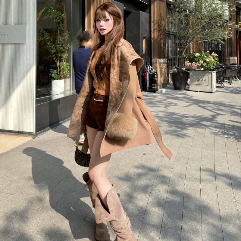 热销版ins高级感简约口袋系带拼接大衣女冬季通勤英伦风毛呢外套