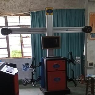 厂家直销系列10-27”3点式夹具一体化3D汽车四轮定位仪