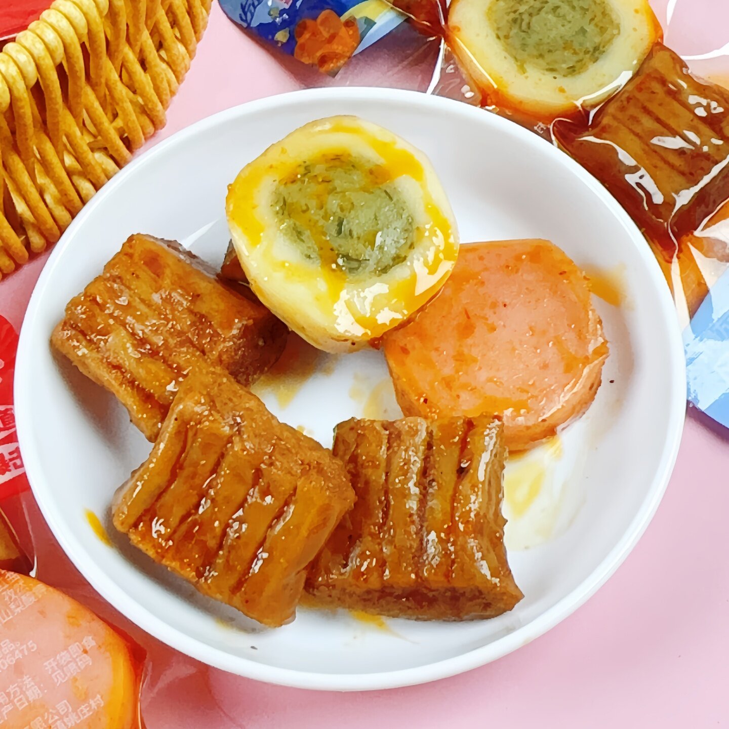 香当豆鱼肠豆干香辣烧烤味零食