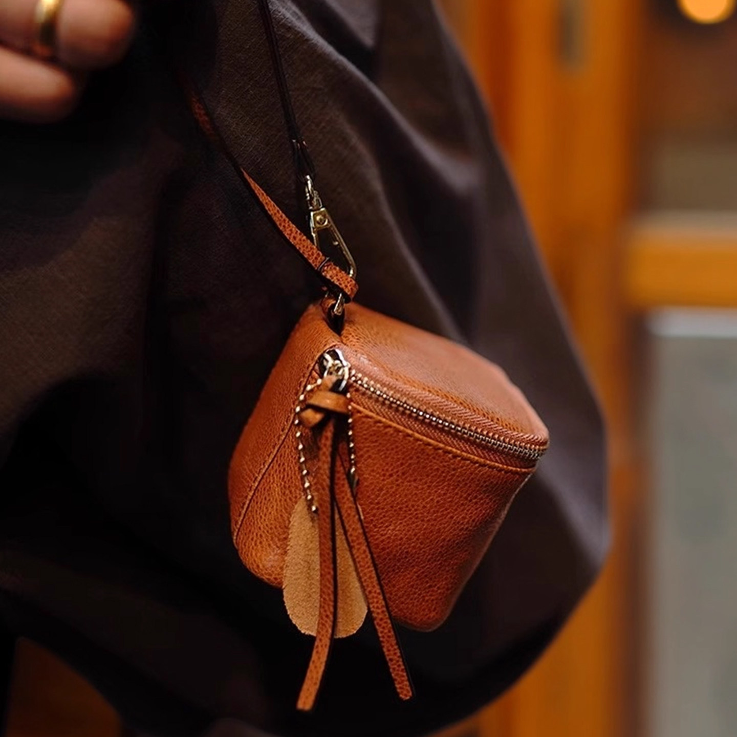 复古百搭牛皮质感钱包女款迷你发财水桶包高级颜值小方包化妆包