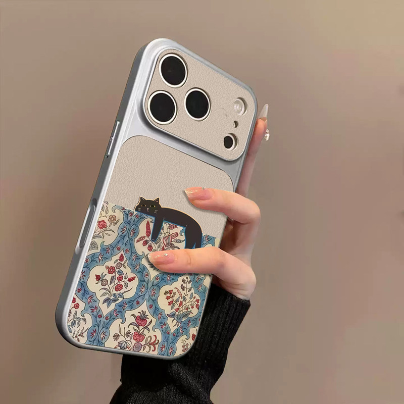 苹果16创意适用17Air复古花纹黑猫全包iPhone13新款14plus卡通大视窗16ProMax手机壳